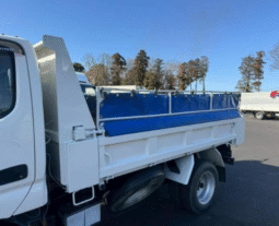 
										HINO  DUTRO  DUMP  TRUCK  2012 full									