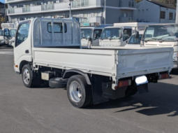 
										HINO DUTRO TRUCK 2012 full									