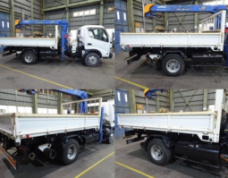 HINO  DUTRO  CRANE  TRUCK  2003