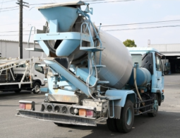 NISSAN  CONDOR  CONCRETE PUMPING  TRUCK  2011