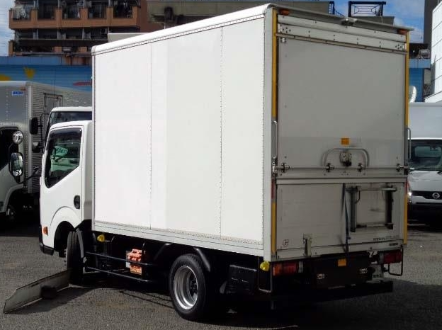 
								NISSAN  ATLAS  BOXBODY  TRUCK  2017 full									